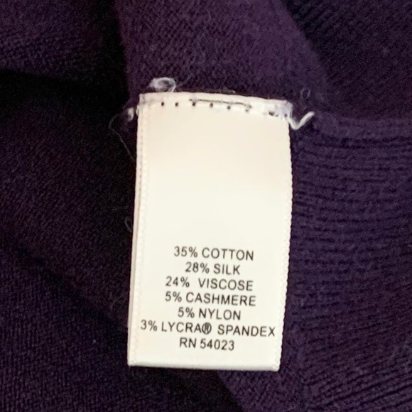 SOLD-Banana Republic | Turtleneck Silk Cashmere - Picture 6 of 8